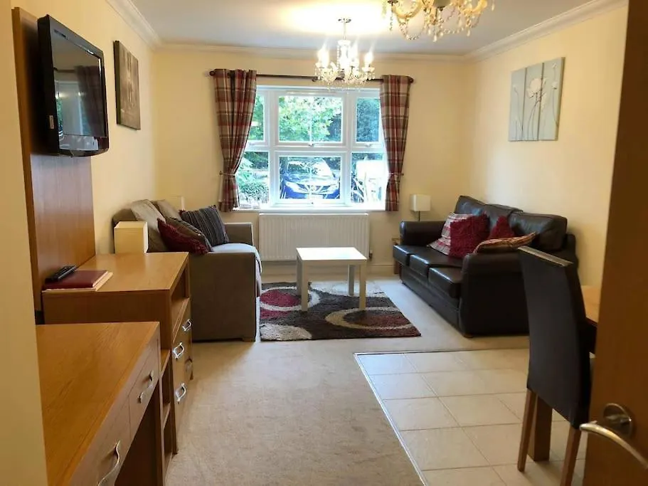 2 Bed Gf Apartment Walking Distance To The Beach Bournemouth 0*,